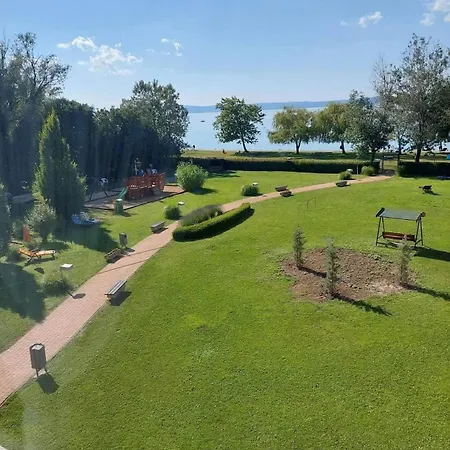 Апартаменты Juci Dream Apartman, Aranypart,